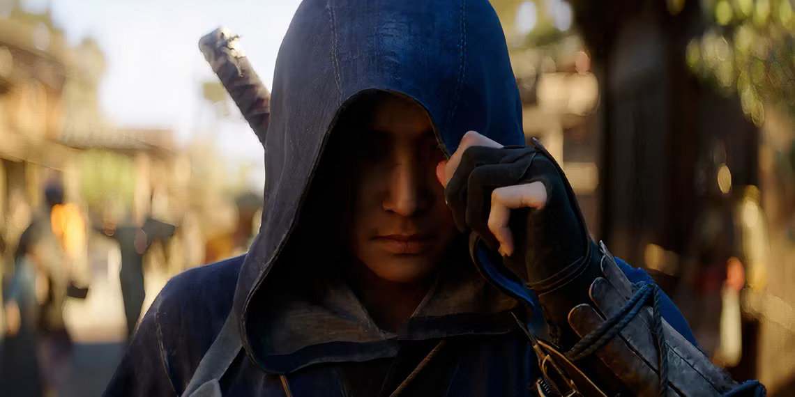 Naoe poised for stealth in Assassin’s Creed Shadows, showcasing her assassin gear and intense focus in a Japanese setting